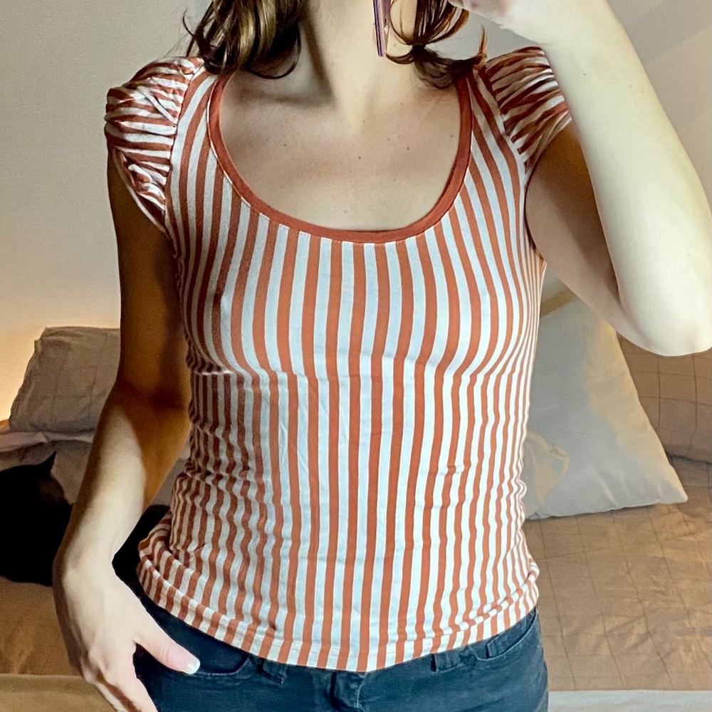 Striped red and white top